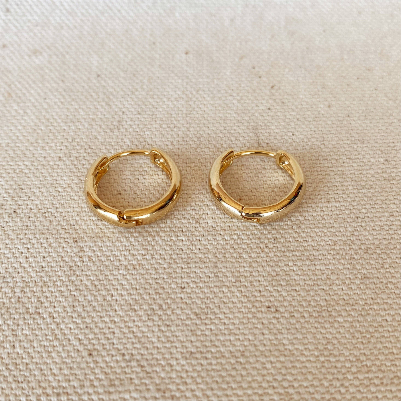 18k Gold Filled Plain Clicker Hoop Earrings GoldFi