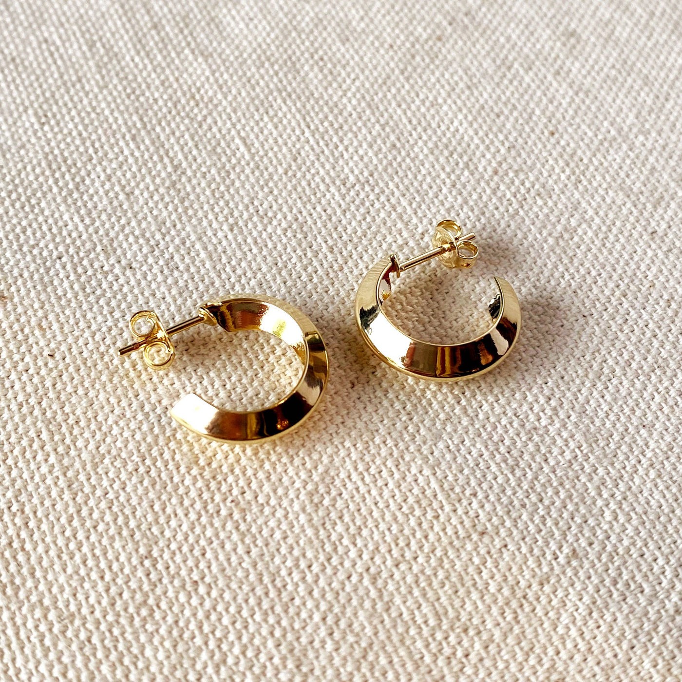 18k Gold Filled Faceted Half-Hoop Earrings - Elegant Design GoldFi