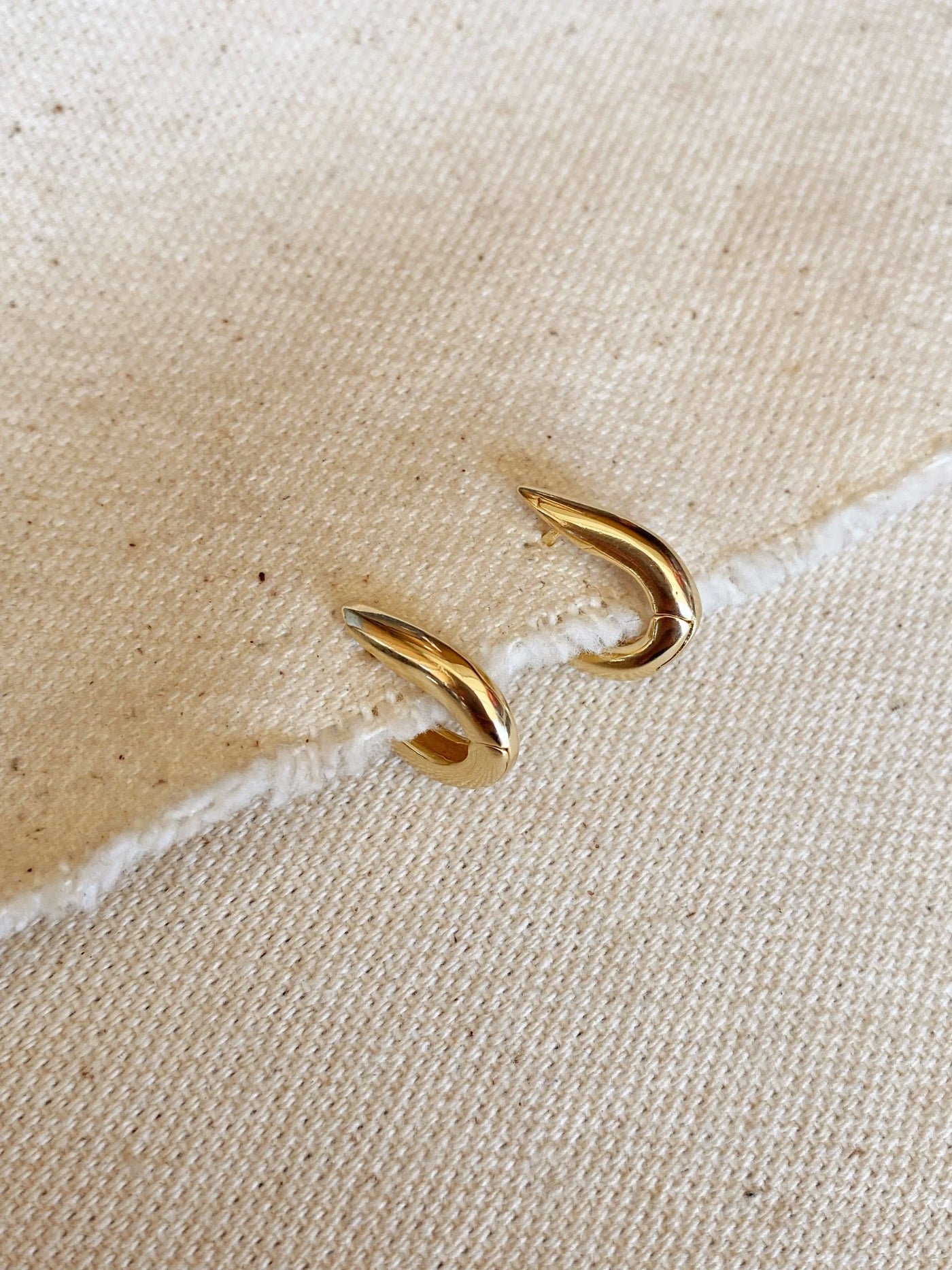 18k Gold Filled U Shaped Hoop Earrings GoldFi