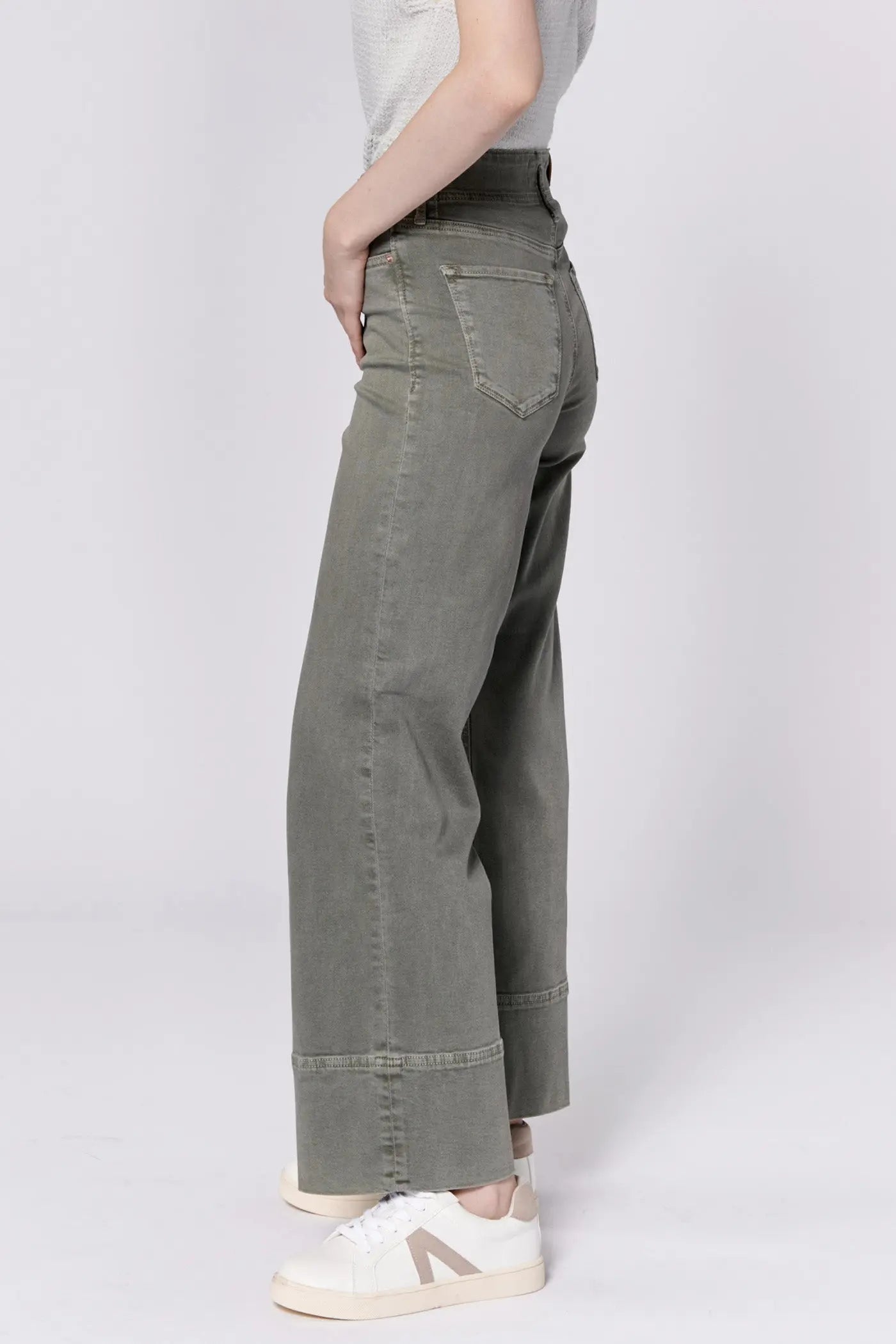 Holly Denim Vetiveer - Beloved Boutique